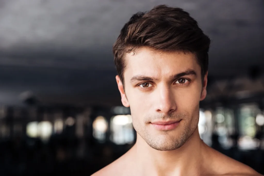 closeup-portrait-of-a-handsome-young-fitness-man-a-14-54-40